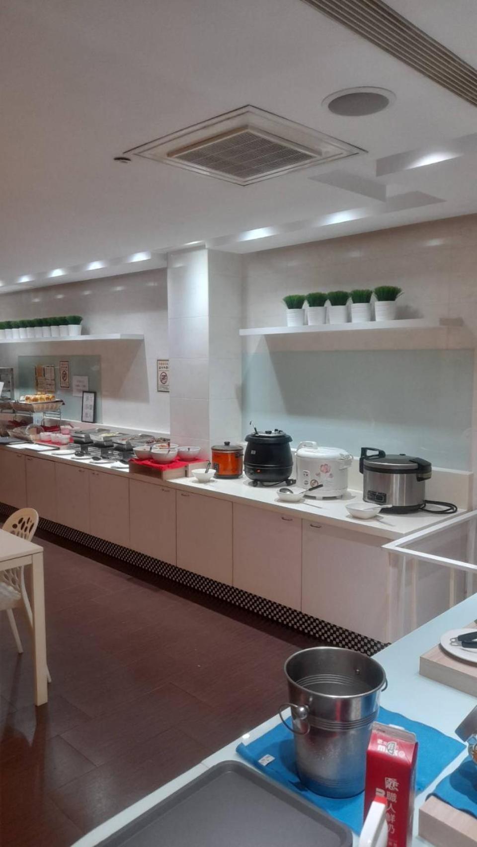 King Motel王者 桃園市旅館177號 Exterior photo