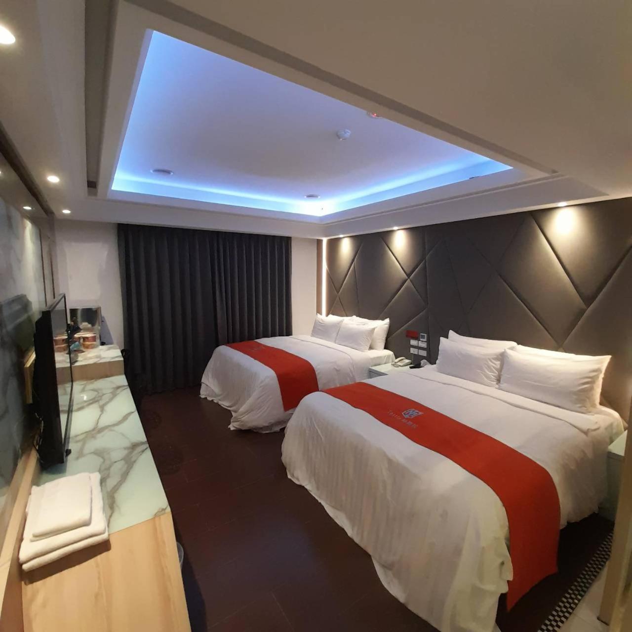 King Motel王者 桃園市旅館177號 Exterior photo